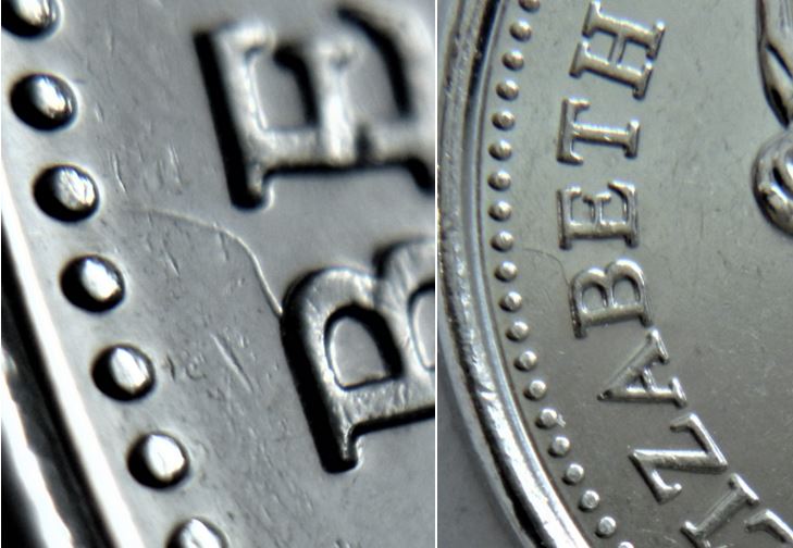 5 Cents 2016-Dommage du coin au dessus B de elizaBeth-une corne-2.JPG