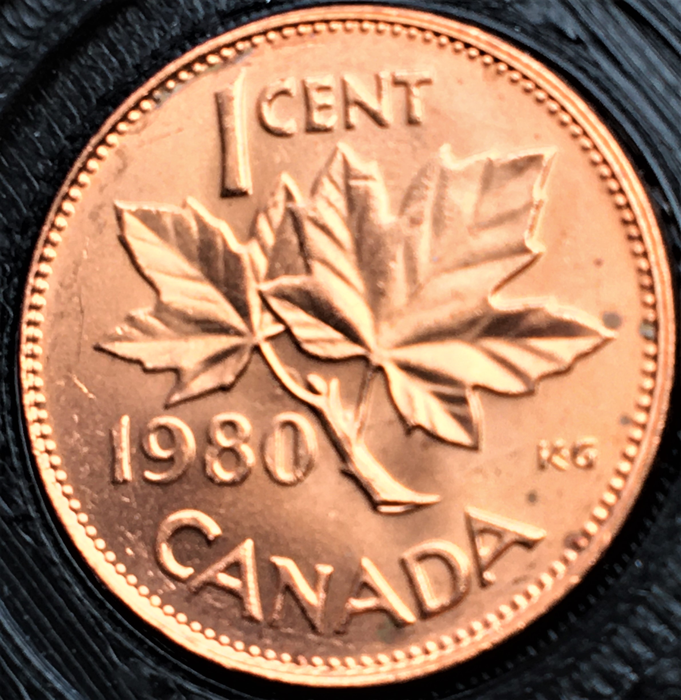 1 cent 1980 hanging vue ensemble.jpg