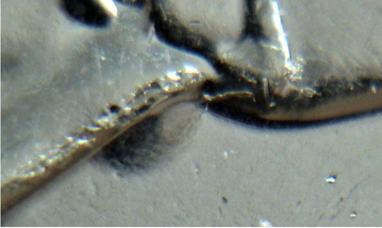 5 Cents 2018-Éclat coin entre les deux yeux- Un 3è oeil vas bientôt sortir-6.JPG