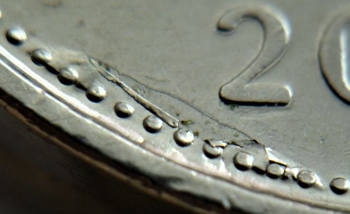 5 Cents 2008-Placage déficient sous le 2 -5.JPG