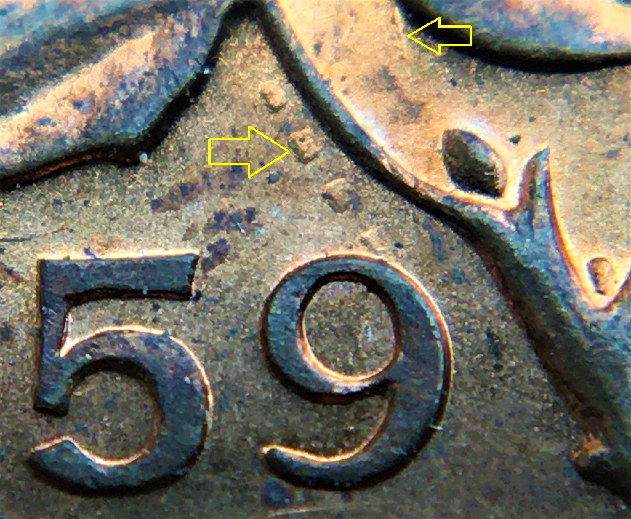 1 cent 1959 dommage au coin 2 avec flèches.jpg