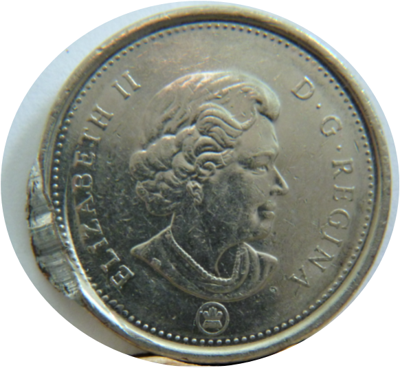 5 Cents 2010-Coincé à deux endroit coté avers-2.png