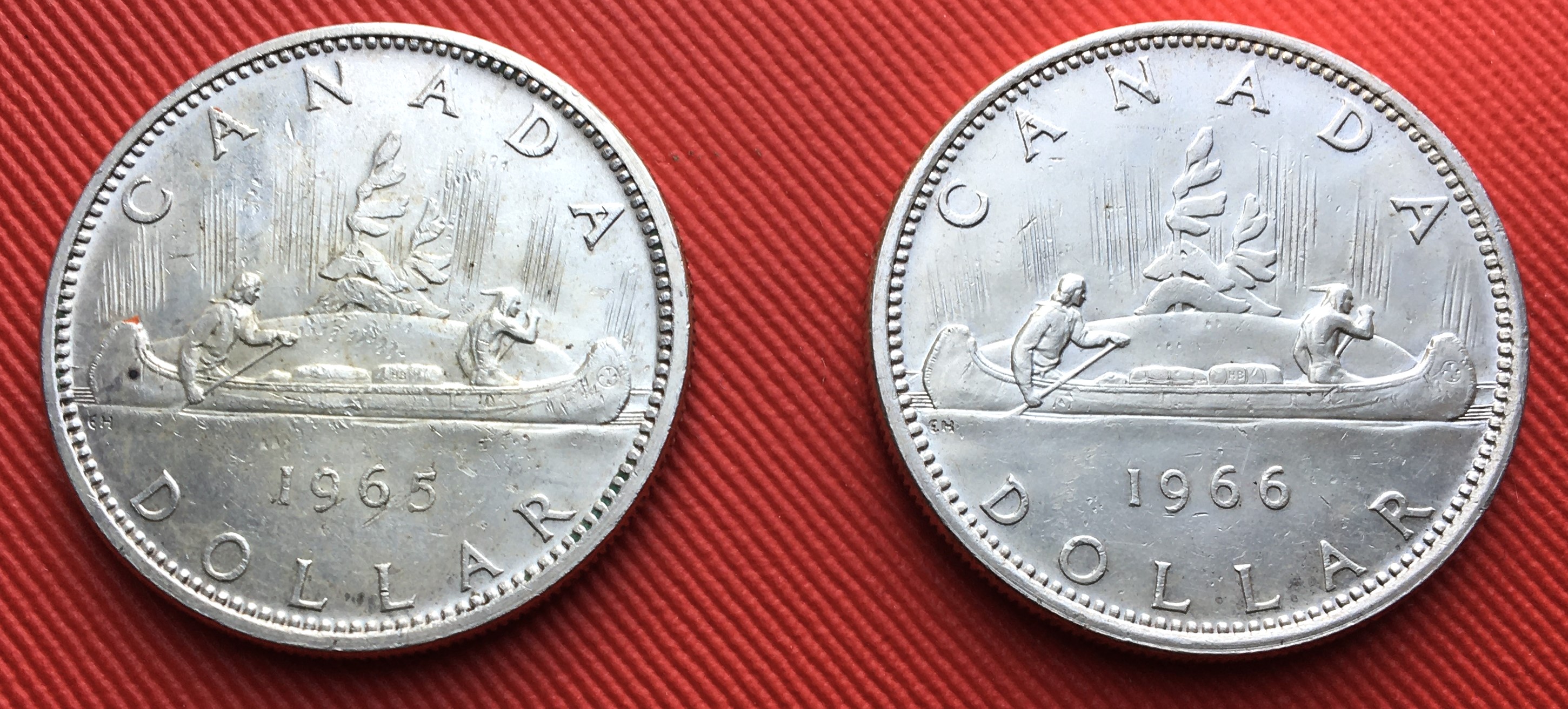 Dollars 1965 et 1966.JPG