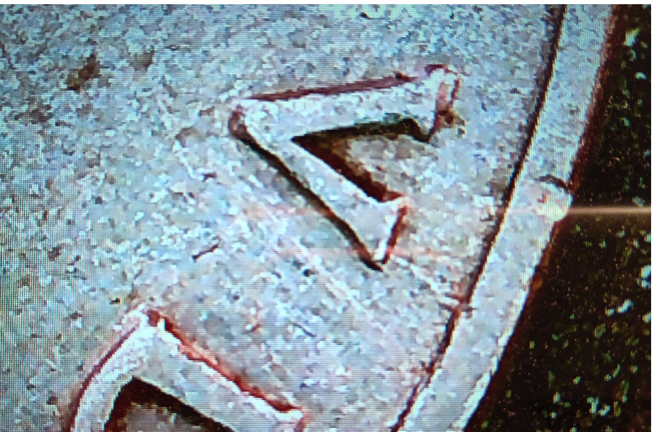 1930 V die crack.jpg