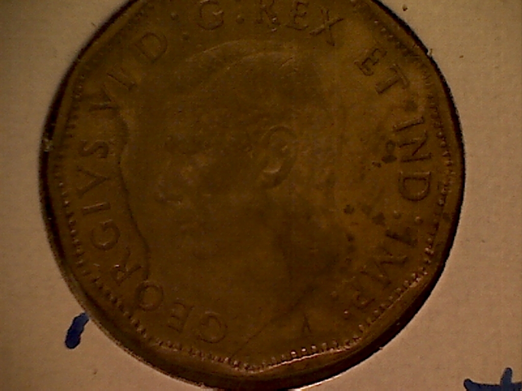 1943 TB Fissure sous roi,sur 1er. R et défaut de flan  J523188E Avers.jpg