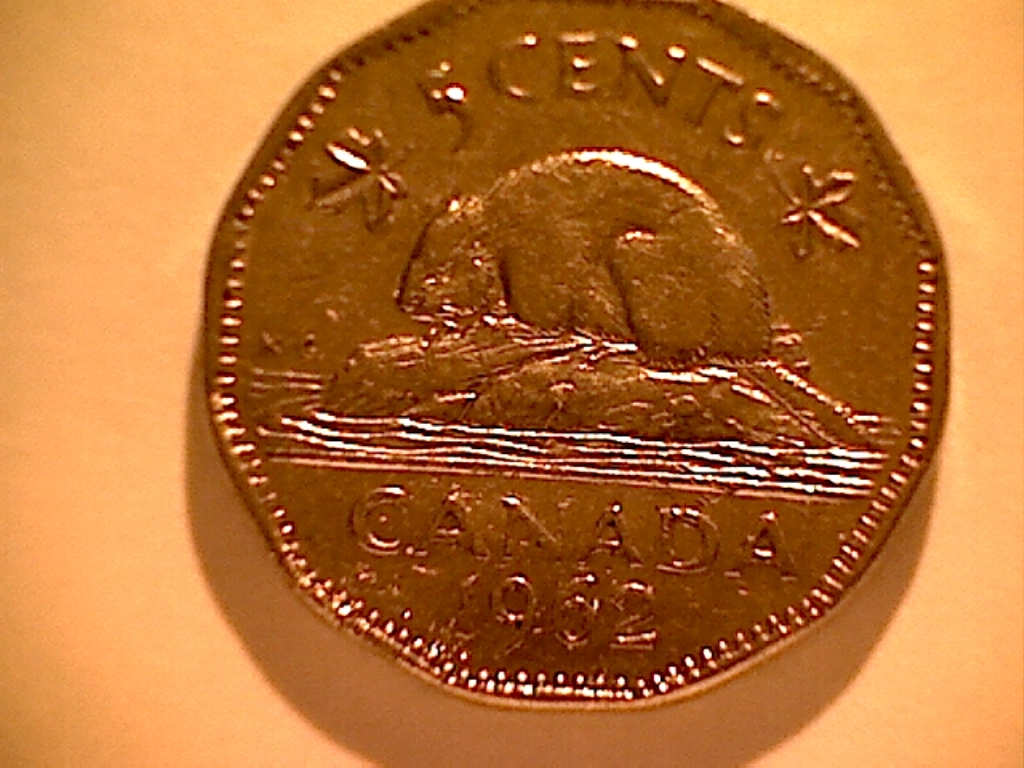 5 CENTS 1962 N de CANADA Obturé B524044E Revers.jpg
