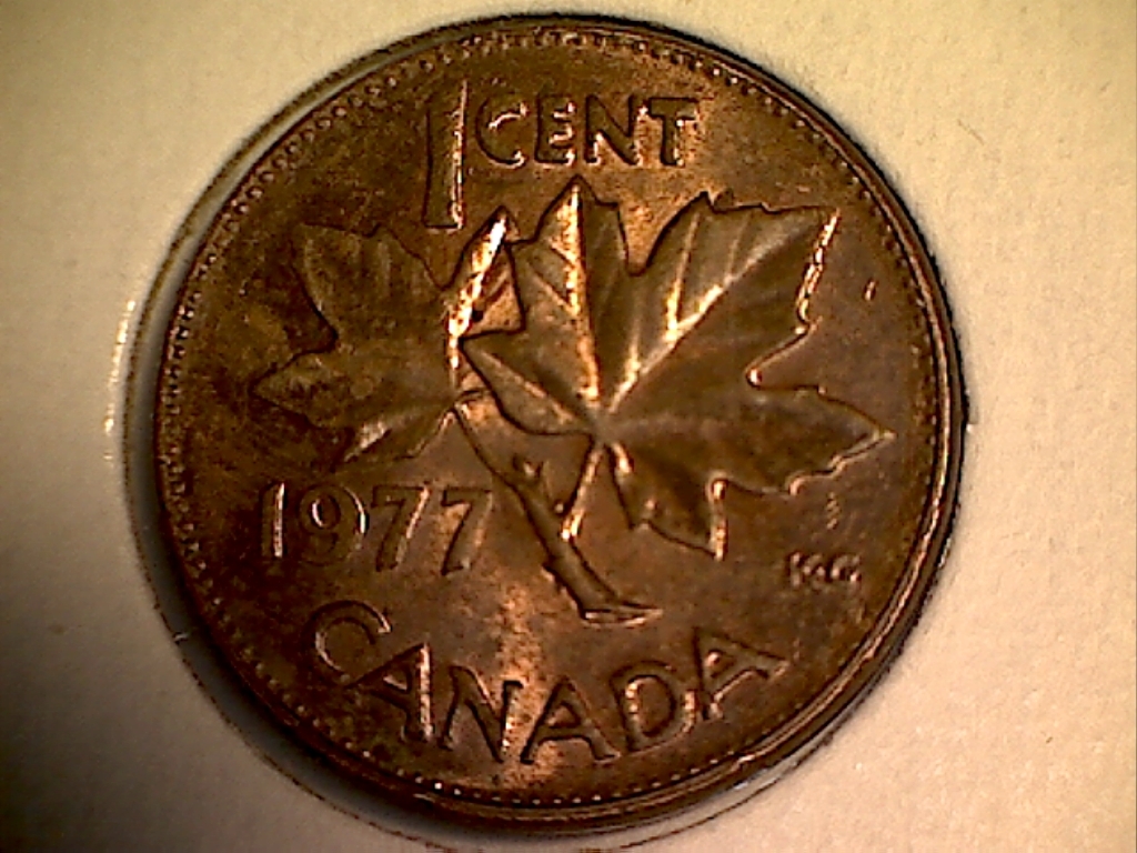 1977 Entrechoqué devant la Reine B018075C Revers.jpg