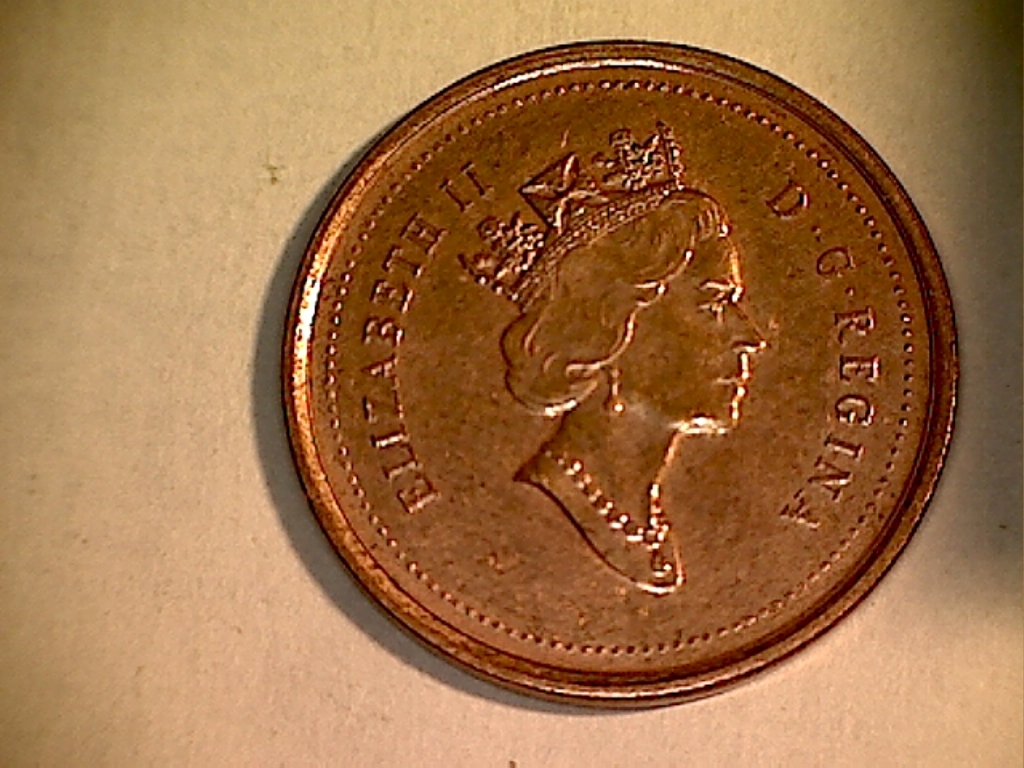 2001 Défaut de coin sur feuille sous N de CENT B019132C Avers.jpg