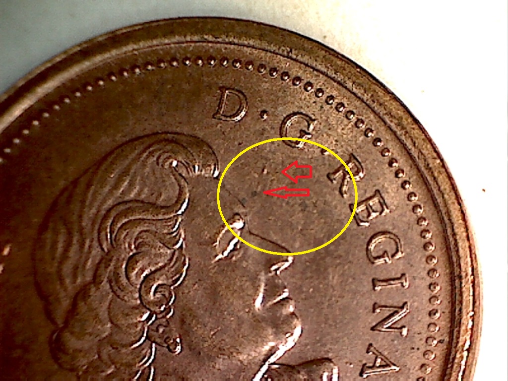 2003 N.E. Point devant la Reine B019176C.jpg