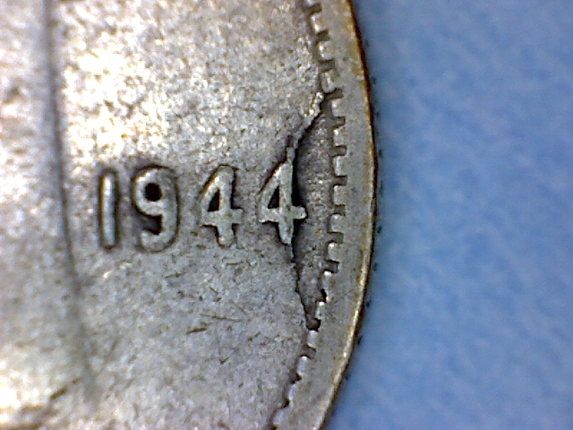 1944 fendillé 2.jpg