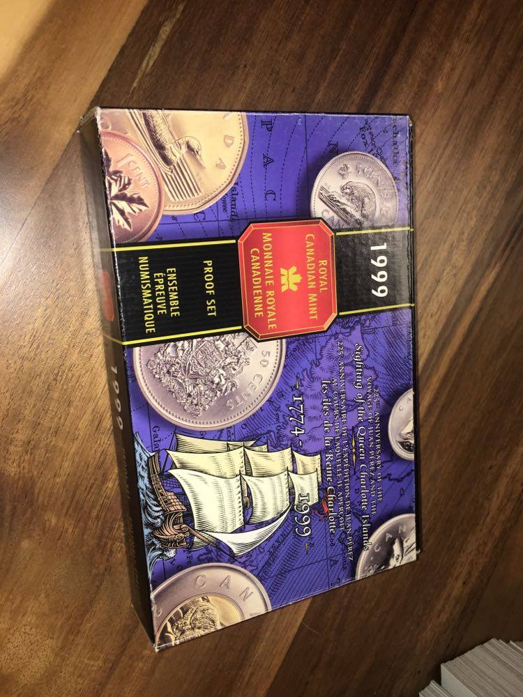 1999 boite.jpg