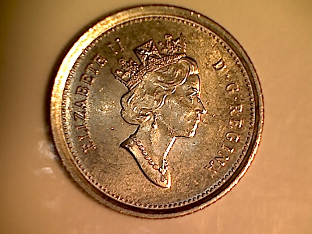 1999 B121036C Accumulation et Éclat ds. couronne Avers.jpg