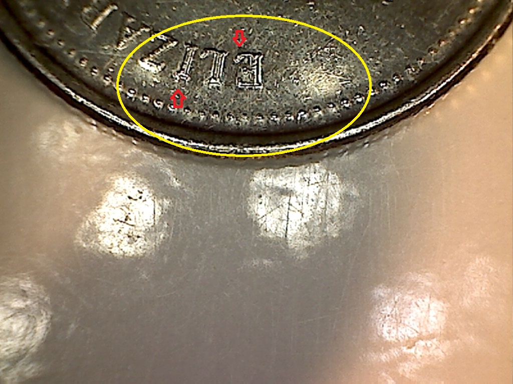 2001 P B121018C Éclat sur la légende 3 de 3.jpg