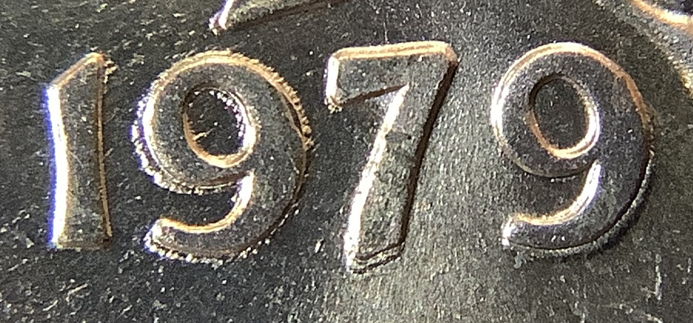 1 cent 1979 double 979 éclairage latéral DEL.jpg