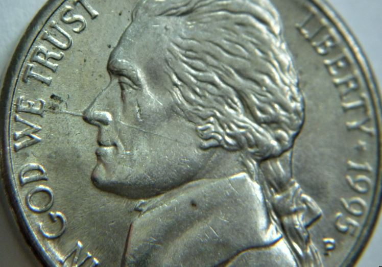 5 Cents USA 1995P-coin fendillé du listel jusqu'à l'oreille-1.JPG