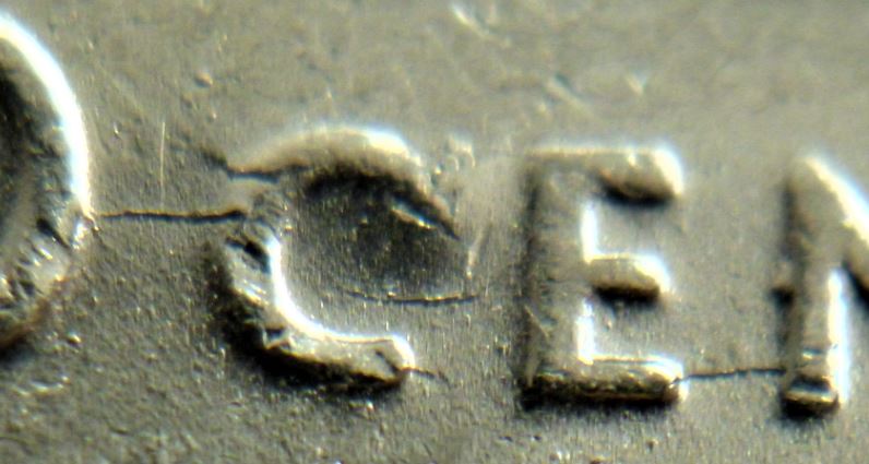 10 Cents 1996-Dommage du coin autour de effigie+Coin fendillé revers-3.JPG