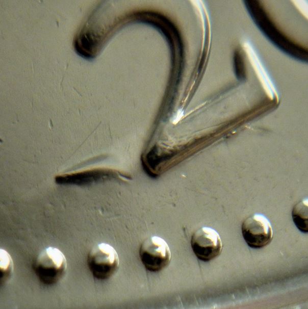 5 Cents 2019-Défaut du flan sur 2 de la date-4.JPG