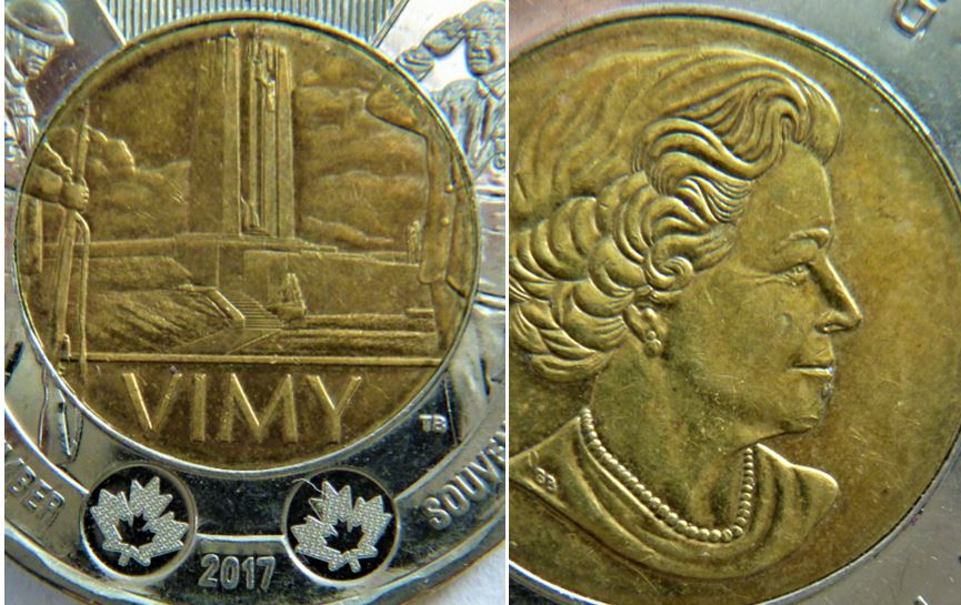 2 Dollar 2017 Vimy-Éclat coin sous la bouche de effigie-3.JPG