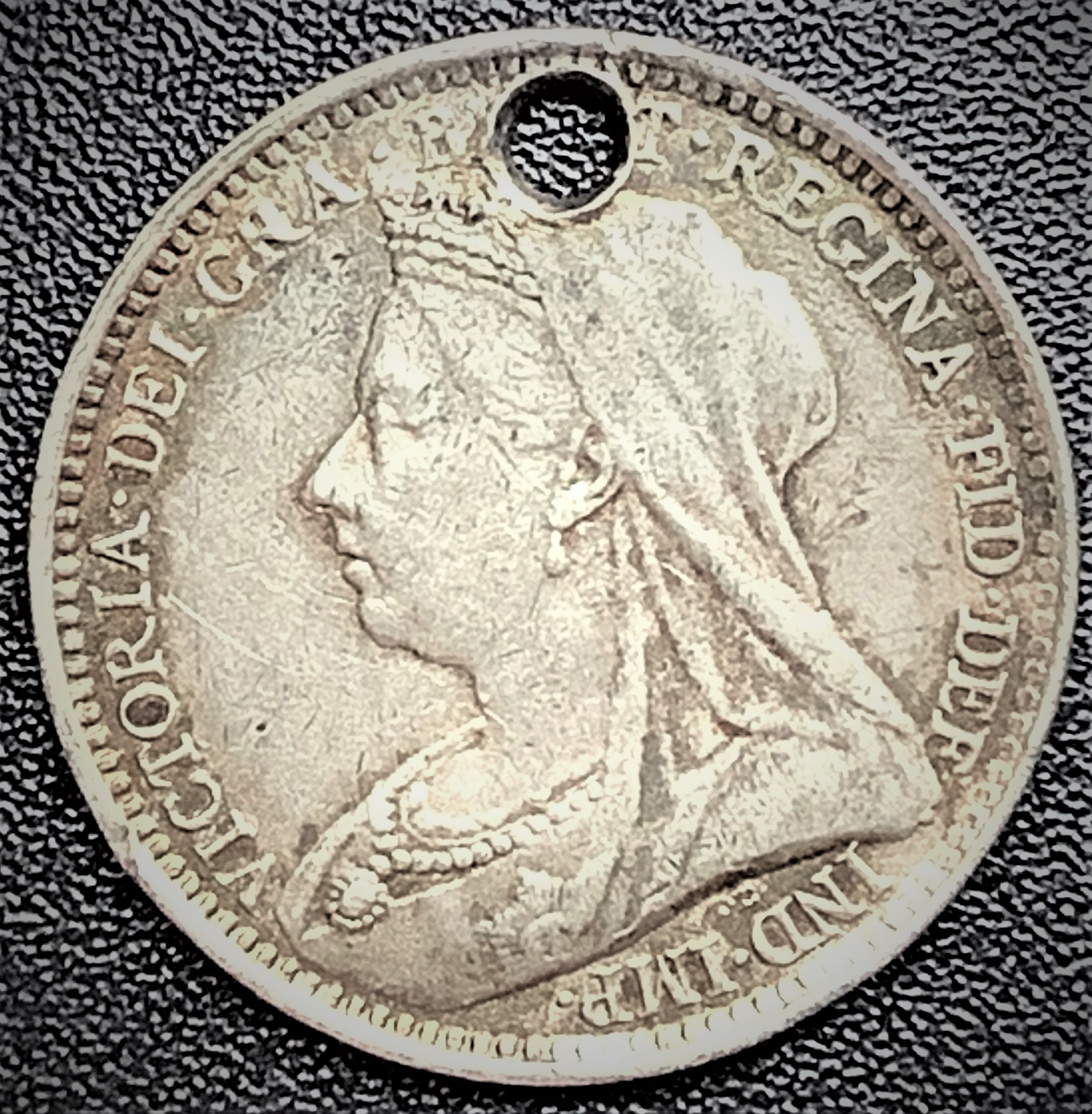 Love token HCW revers.jpg