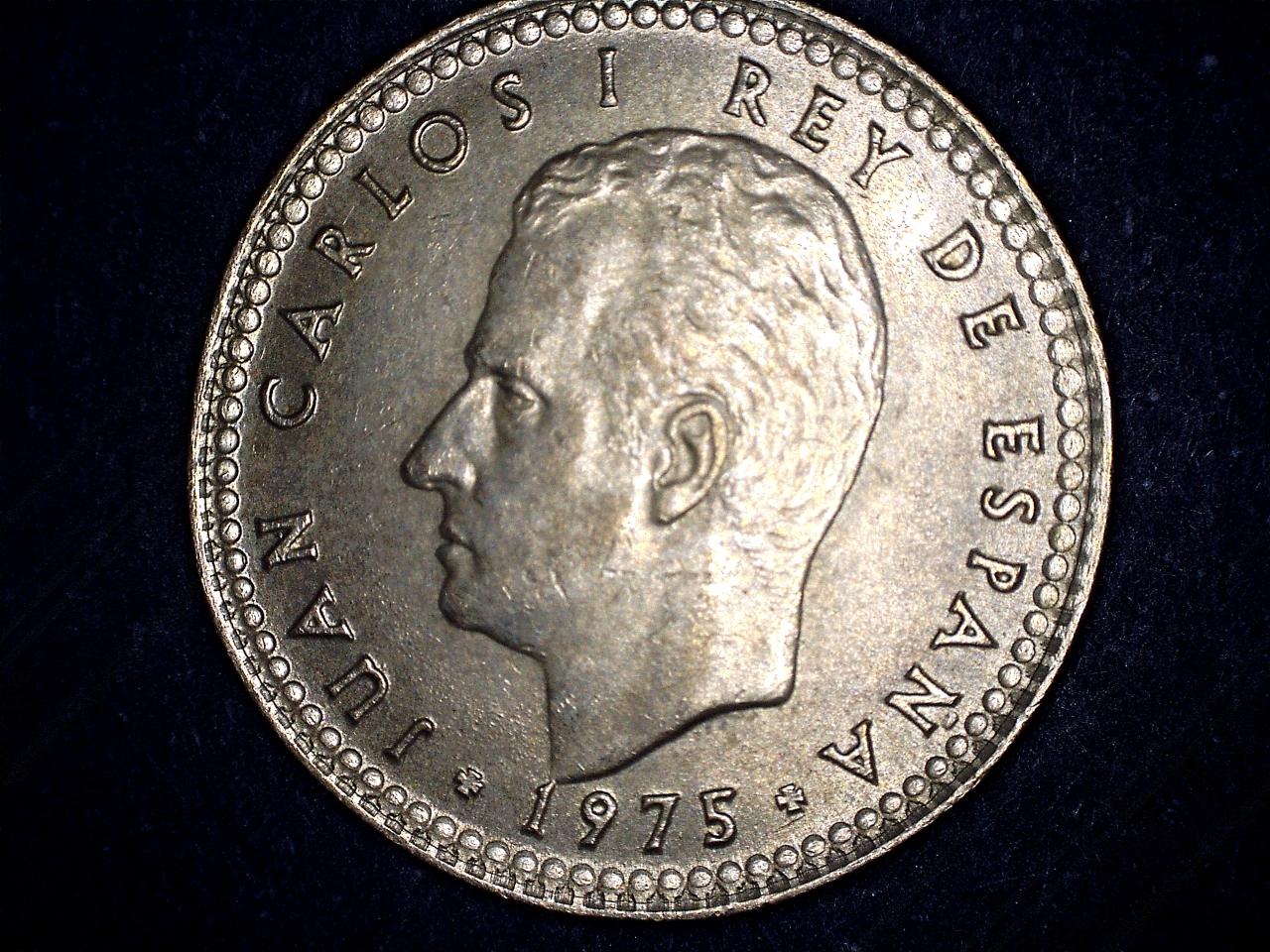 1975 peseta stries 2.jpg