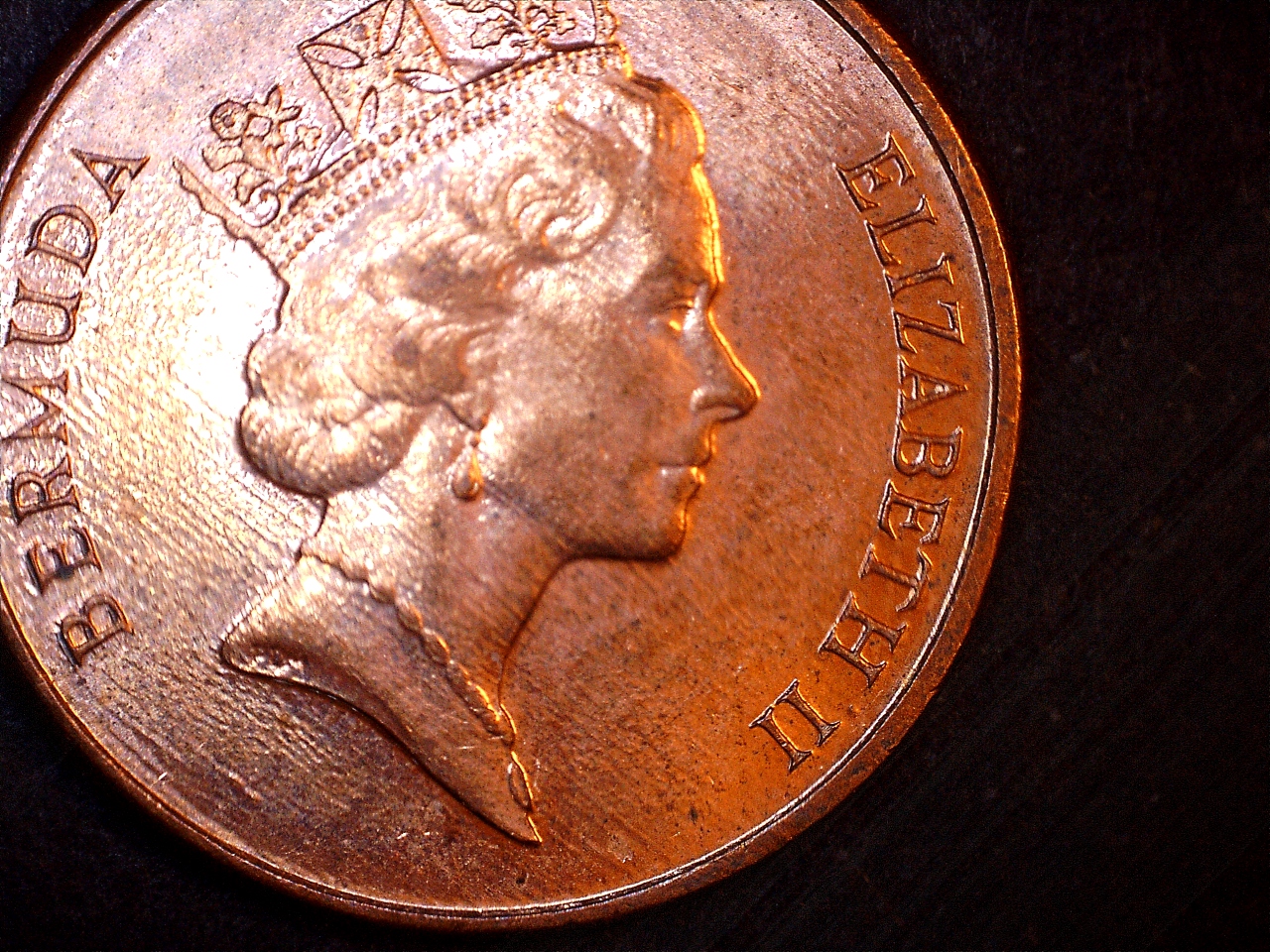 bermuda 1 cent 1990 dot 1.jpg