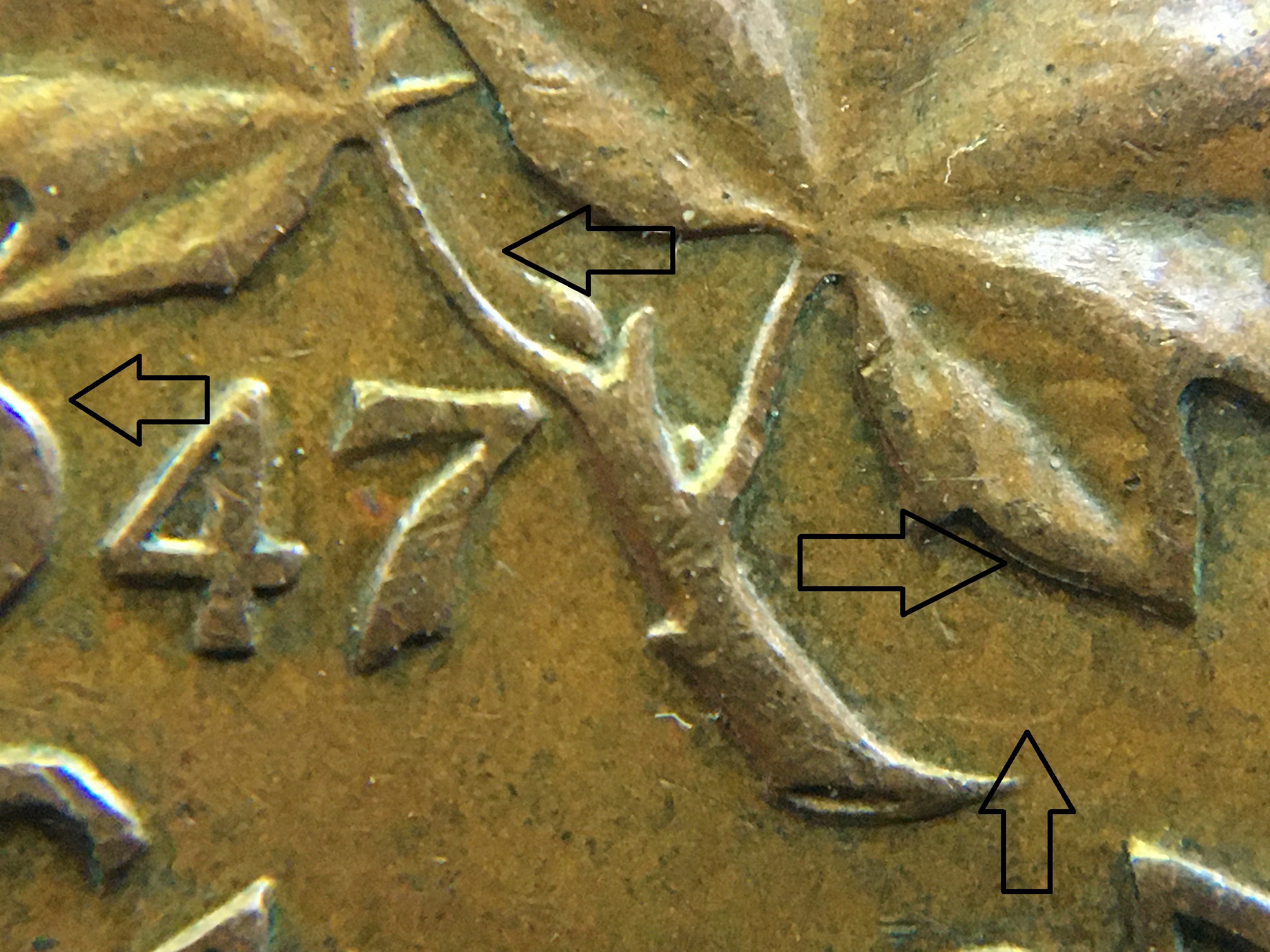 1 cent 1947 entrechoque menton double feuille et bourgeon avec flèches.jpg