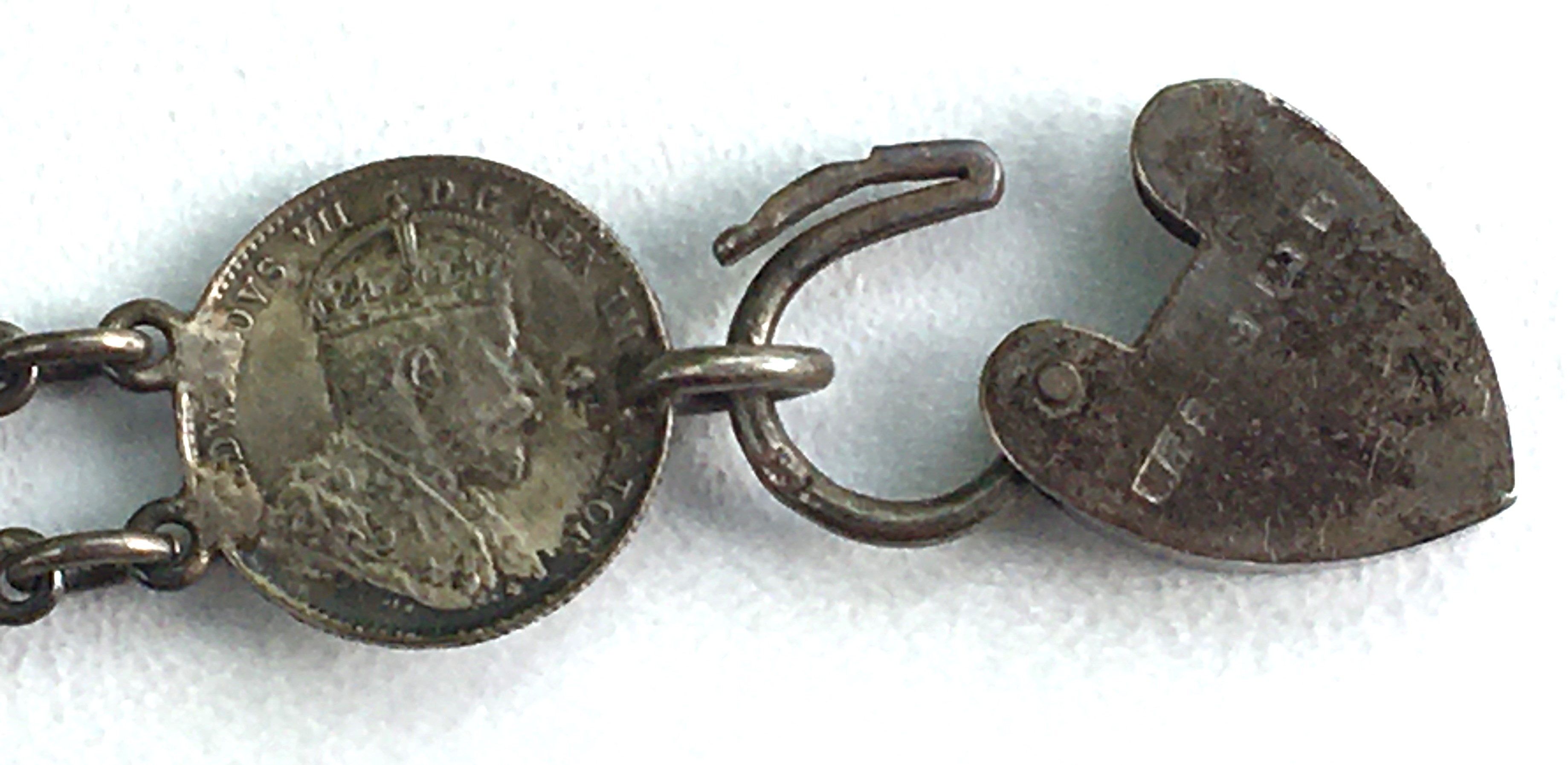 Love token bracelet détails cadenas.JPG