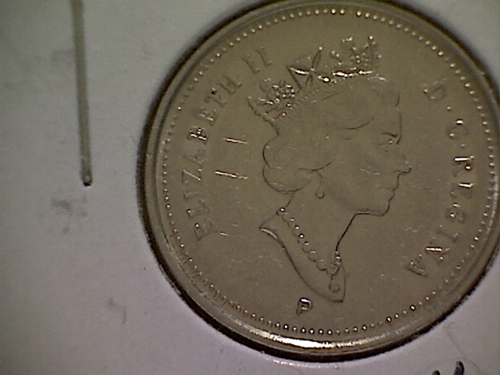 5 Cents 2001 P Éclats sue T d'éLIZ. B525030C Avers.jpg