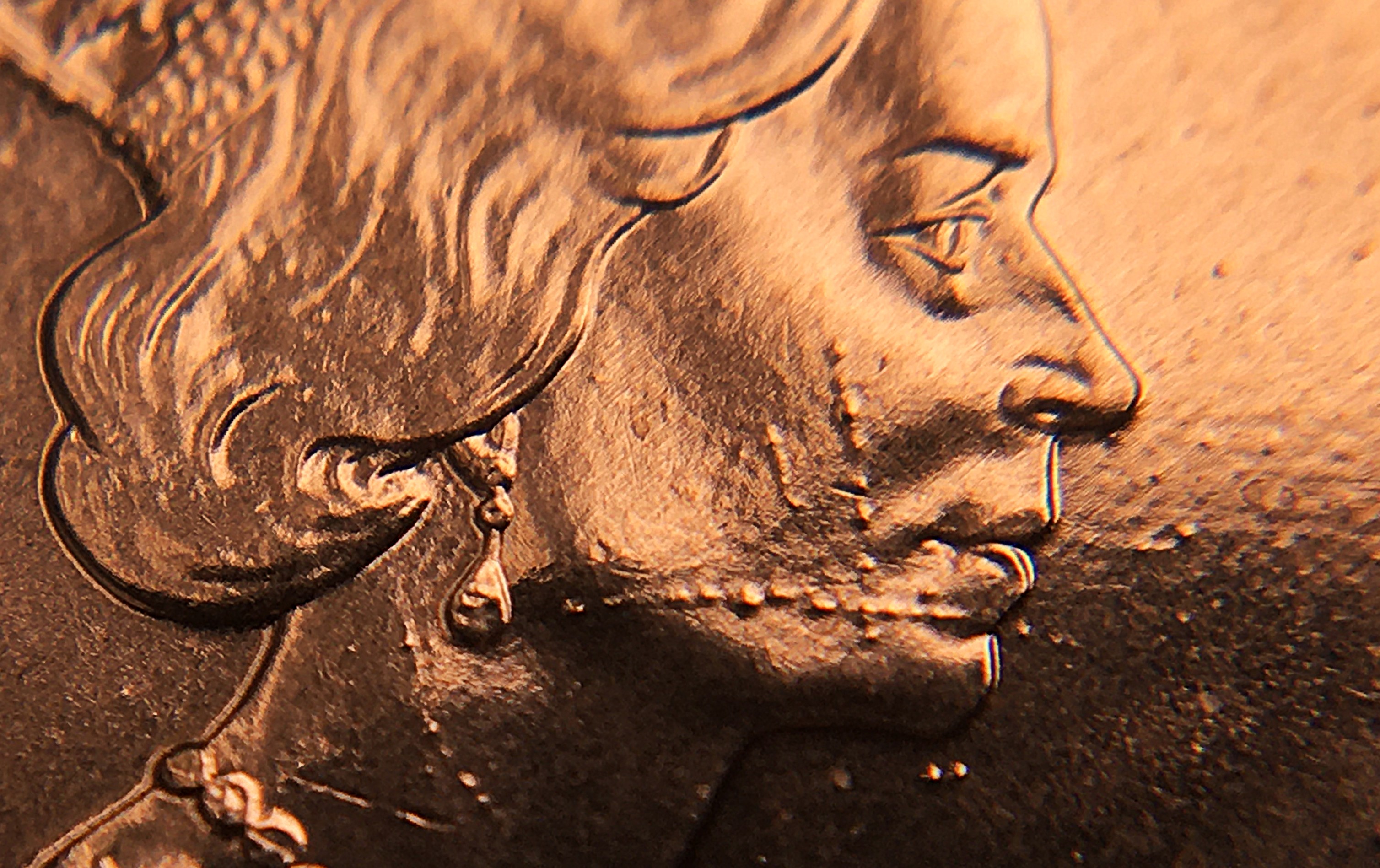 1 cent 2001 perle sur machoire.JPG