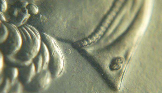 1 Dollar 2016 Hors-Circulation-Beau rond derrière le cou effigie-3.JPG