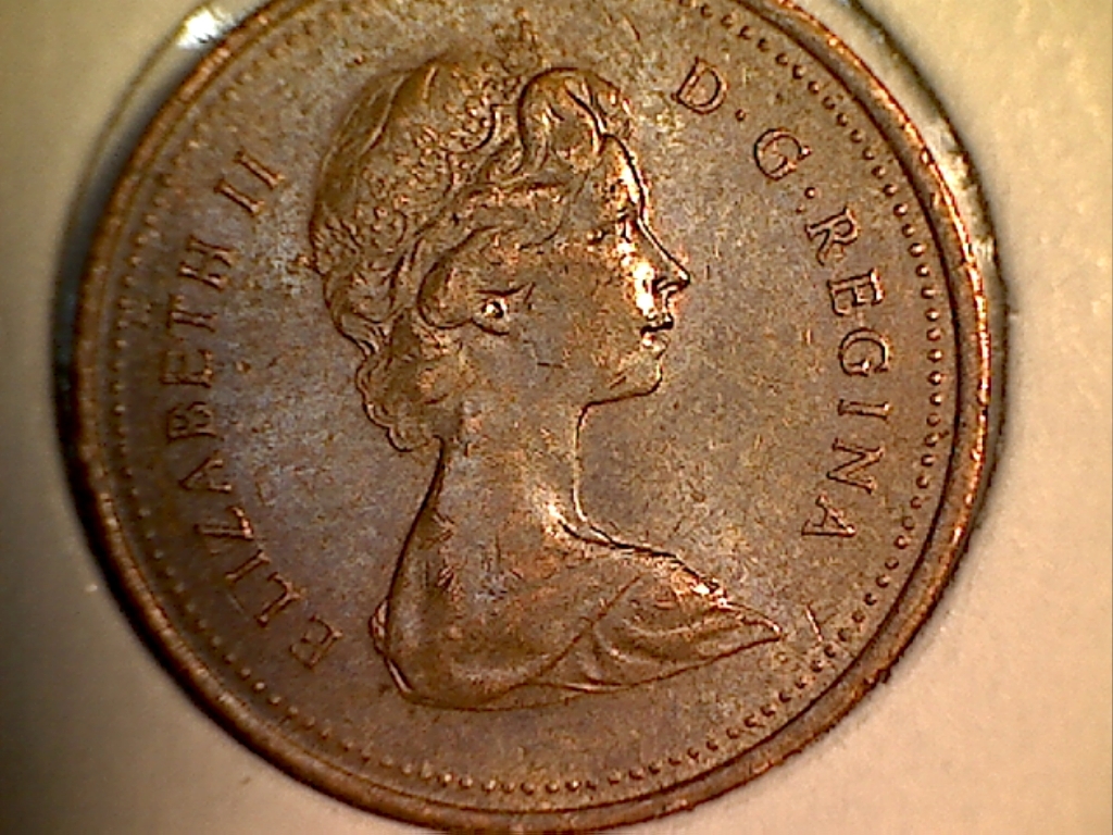 1979 Double 979 et entrechoqué sous la feuille de droite B018077C Avers.jpg